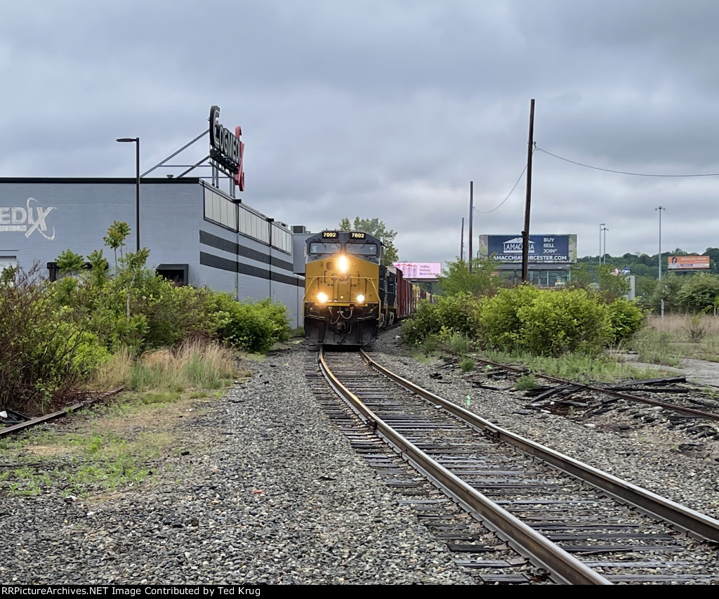 CSX 7002, 704 & 3208